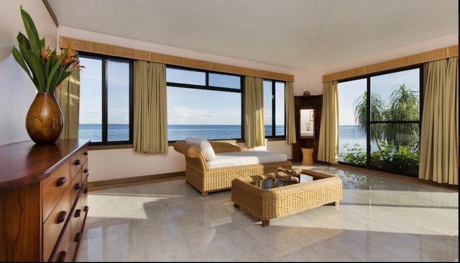 Lounge area