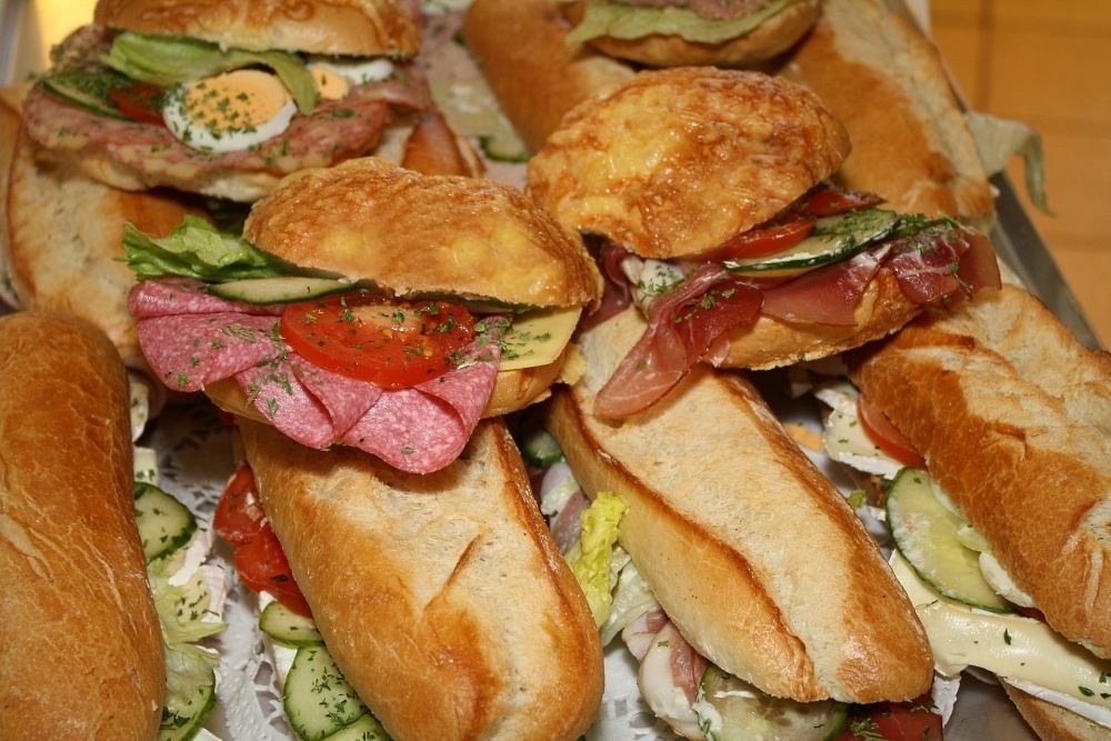 sandwiches-180982_1920