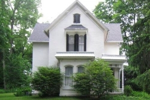 Beautiful suited family gathering / old friends weekend out " Going back to Indiana" - Indiana USA