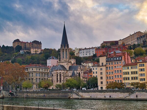 Car Hire Lyon